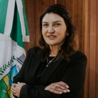 Foto do(a) Secretária: Karina Mezzomo